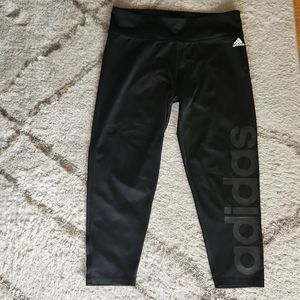 Adidas Climalite capri with logo athletic leggings size Large